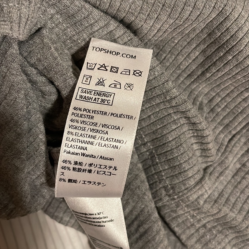 TopShop Gray Ribbed Cropped Top 🤍 - Picture 5 of 5